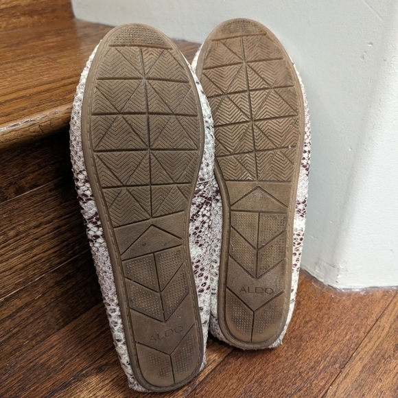 Aldo neutral cream, tan gray   snakeskin loafers Size 9 - Picture 6 of 12